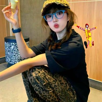 听说爱情睡醒了